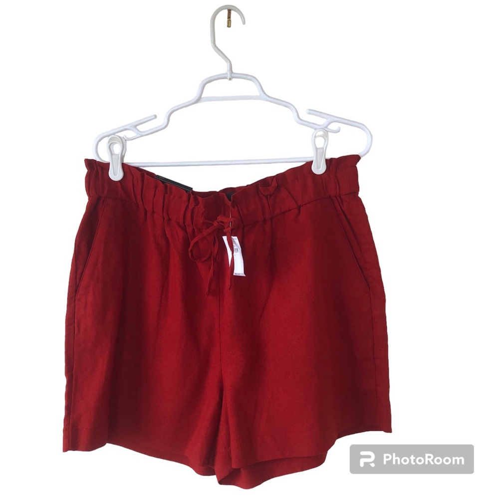 BANANA REPUBLIC Factory Red High Waist Linen 4” Shorts